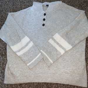 American Eagle Hooded Sweater